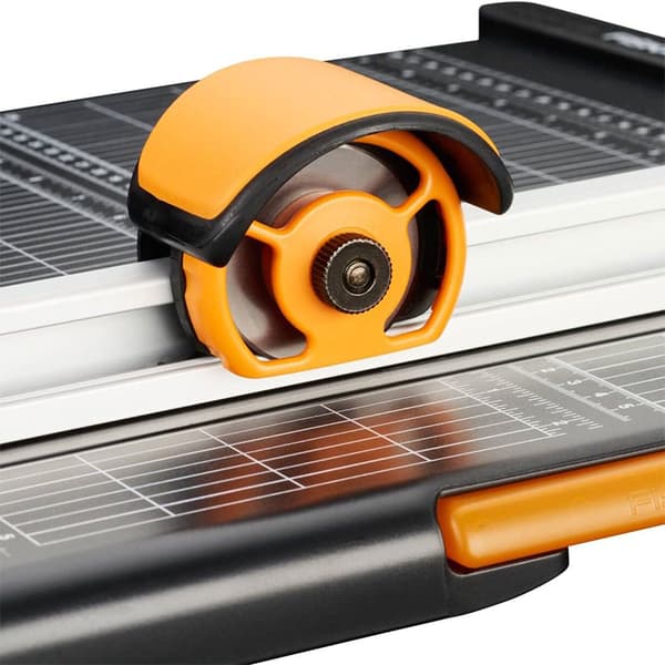 Fiskars Pappersskärare 30 cm - Recycled Rotary Trimmer - Titan