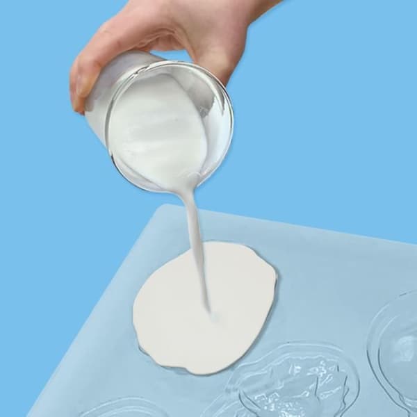 Valaminen ja maalaaminen - Myyttiset olennot - Luovat harrastukset - SES CREATIVE - Myyttisten hahmojen valaminen ja maalaaminen.