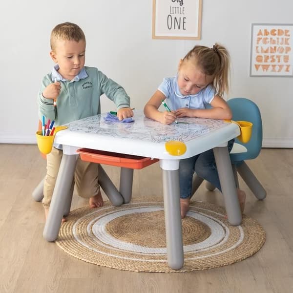 Smoby - Kreativt barnbord - Raderbar filt för bordet + 2 stora målarbilder - 3 förvaringsfack - Från 3 år