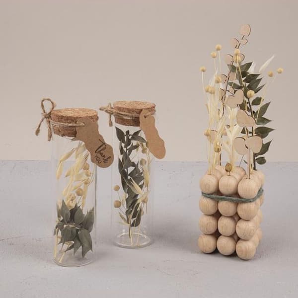 Bukett av naturliga torkade blommor