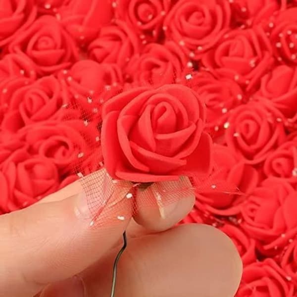 144 st röd 2,5 cm bandtråd PE konstgjord skum ros blomhuvud bröllop godislåda DIY material blomtillbehör