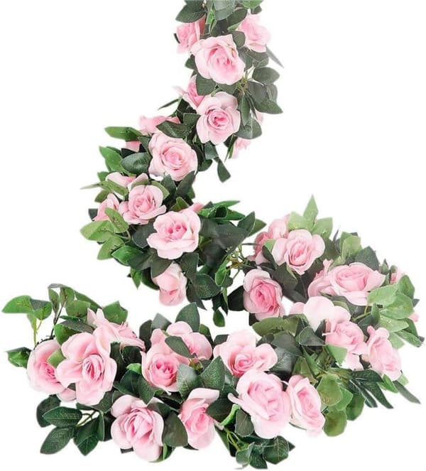 Kunstig rosenbuket med rosenplante og grøn plantedekoration Pink