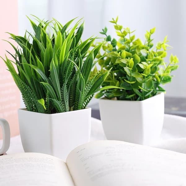 4-pak kunstige planter med potte, 17x12 cm, til stue og kontor