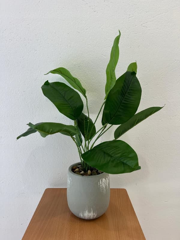 KONSTGJORD KRUKVÄXTA REALISTISK 45 cm Spathiphyllum för HEMMAKONTOR