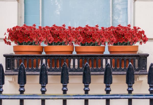 Lollanda Konstgjorda blommor, UV-beständig, underhållsfri, vattentålig, långvarig, elegant, dekorativ, för balkong, trädgård, fester