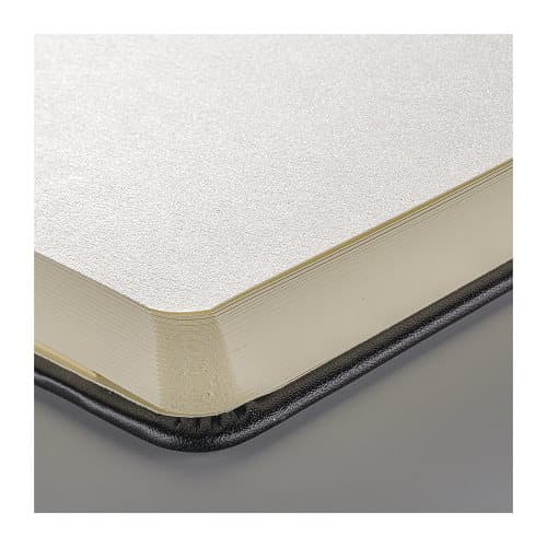 Skissbok A4 80 sidor creme vitt papper 140g Sakura