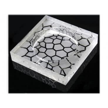 Fyrkantig askkopp i graverat stenglas