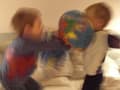 Miniatyrbild 5 av 7: Stor Hugg-a-planet mjuk jordglobskudde