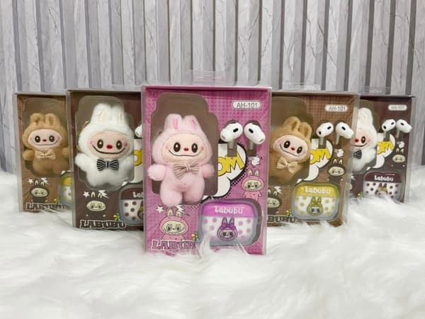 Labubua air pods + poupiya