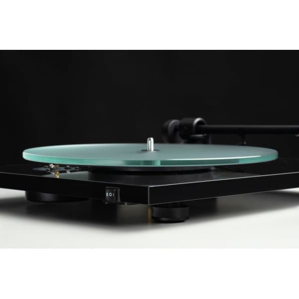 Pro-Ject T1 EVO skivspelare, mattvit