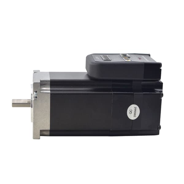 Integroitu servomoottori, nimellivääntö 0,45 Nm, huippunopeus 4000 RPM,8 mm