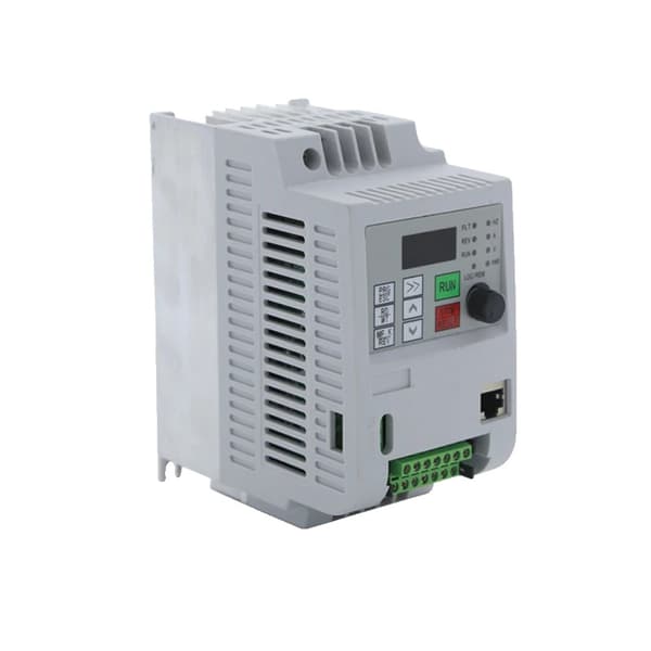 Frekvensomformer, 0,75KW til 4KW udgang, enkeltfase 220V,Enkeltfase 220V, 220V 1.5KW(Hvid), Trefase 220V