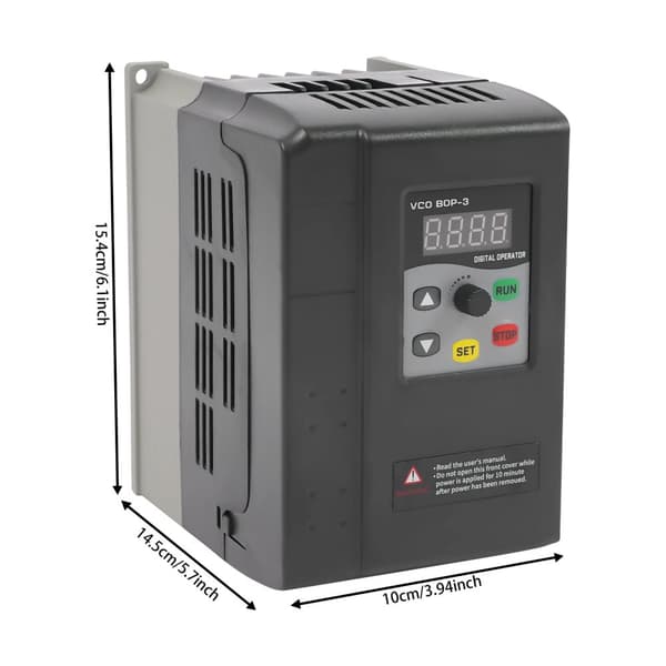 Taajuusmuunnin, 1,5 kW teho, 0-999 Hz lähtötaajuus,musta