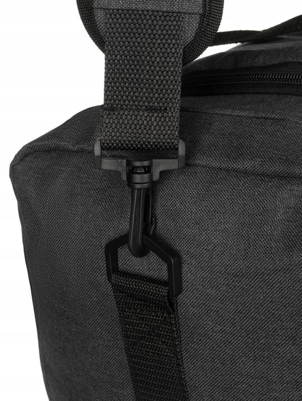Rummelig sports- og rejsetaske af polyester - Rovicky