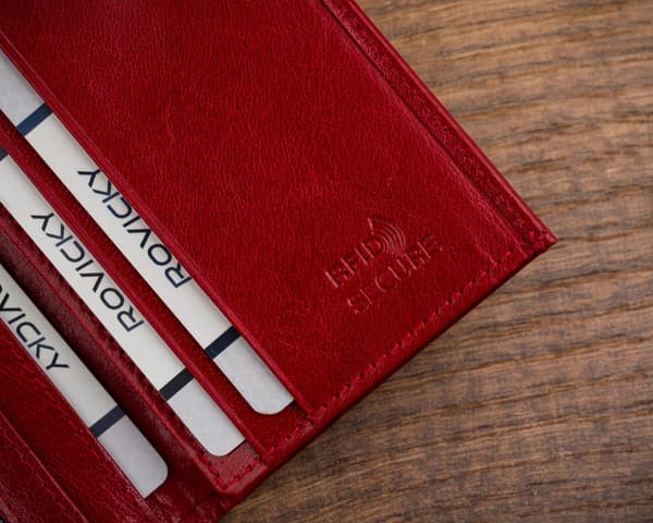 Etui til kort og dokumenter lavet af naturligt læder - Rovicky