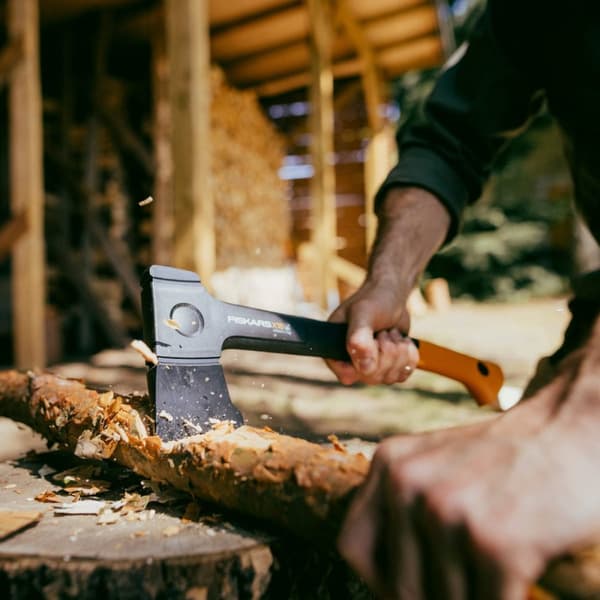 Fiskars X-sarjan X18 yleiskirves, terä S 1069103