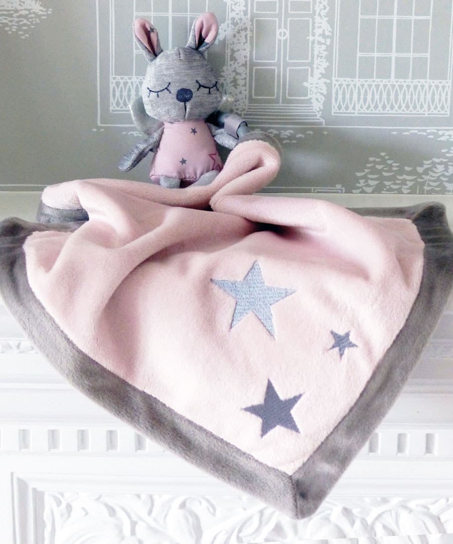 Little Bird Told Me - Snuttefilt, Fae fairy