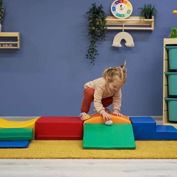 IGLU Soft Play Krypande hjälpare för barn under 1 år Montessori Motorik