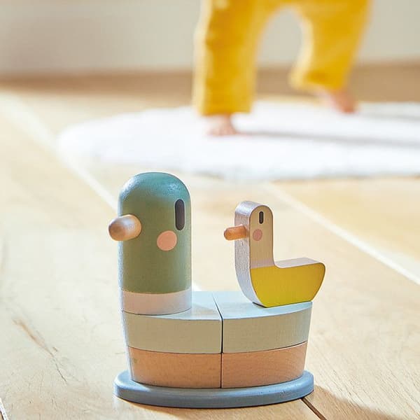 Sweet Cocoon Stackable Duck - 7 FSC trästaplingsdelar - tidigt lärande spel - utveckling av finmotorik - från 12 månader