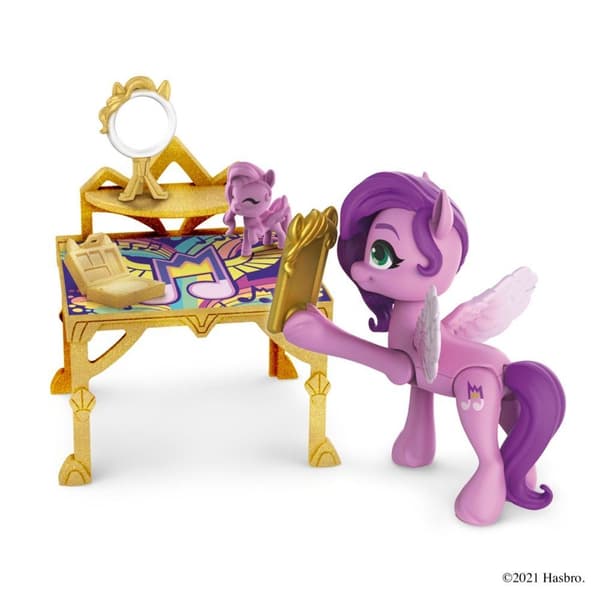 My Little Pony Movie Royal Room Reveal Princess Pipp Petals