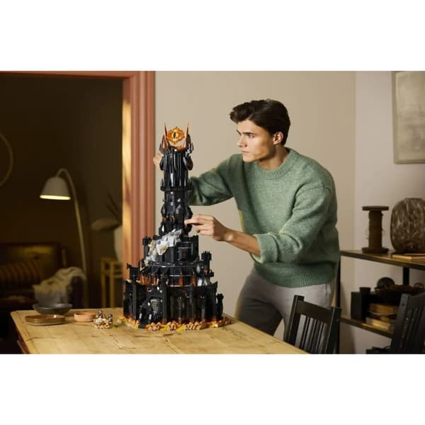 Rakennussetti Lego ICONS 10333 The Lord of the Rings: Barad-dûr 5471 Kappaletta