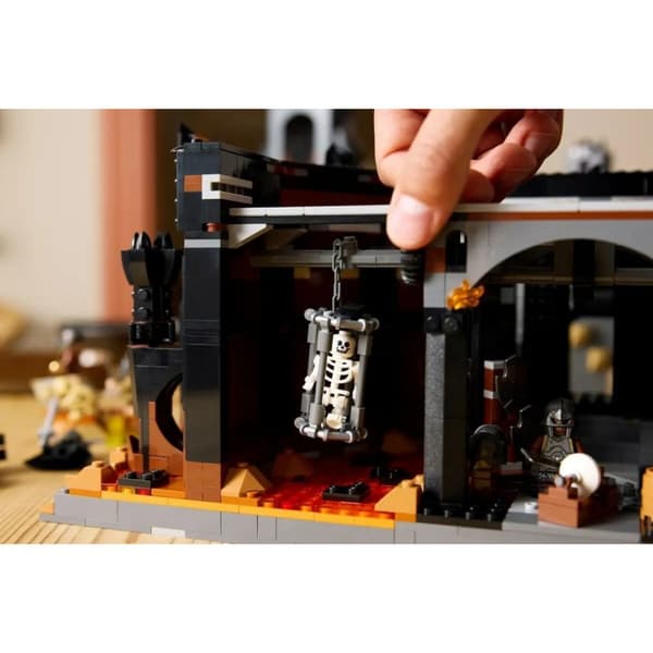 Rakennussetti Lego ICONS 10333 The Lord of the Rings: Barad-dûr 5471 Kappaletta