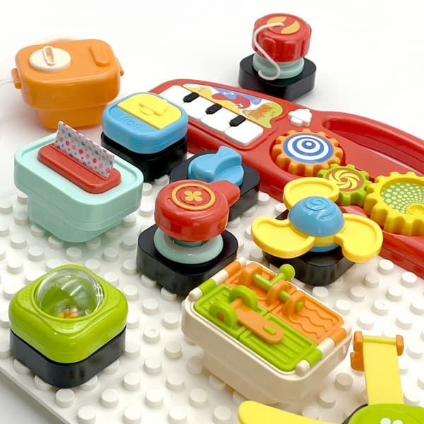 WOOPIE BABY Montessori aktivitetsbræt i farve – pædagogisk panel