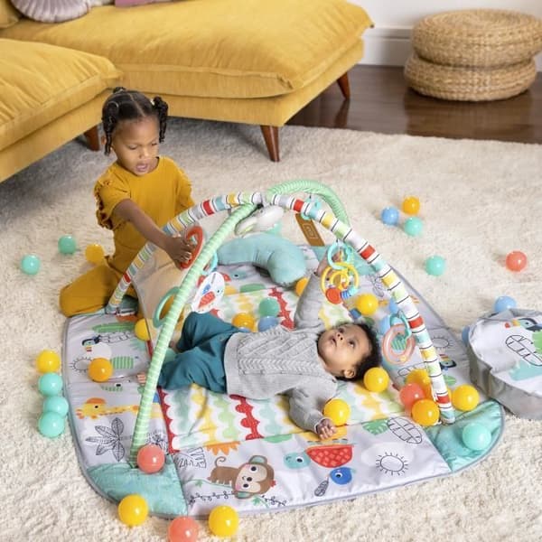 BRIGHT STARTS Tropical World Maxi -leikkimatto, 5 leikkitilaa - 40 palloa - 7 irrotettavaa lelua