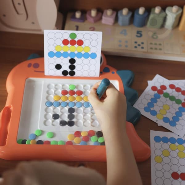 WOOPIE Magnetbräda – Dinosaurie MagPad