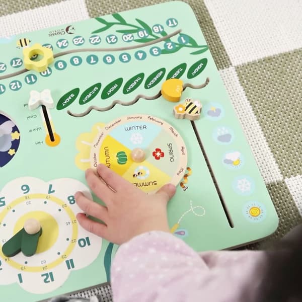 CLASSIC WORLD Trämanipulationsbräda "Min Första Kalender" – Barnklocka