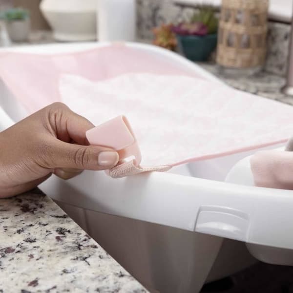 INGENUITY Deluxe rosa babybadkar, från födseln till 3 år med babyhängmatta ingår