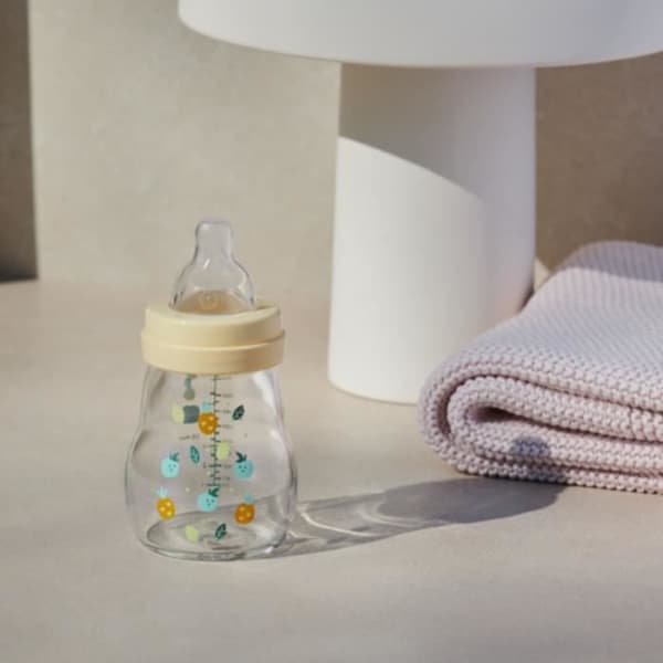 MAM Glas nappflaska +0m Vit igelkott 170ml