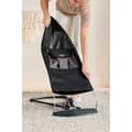 Pikkukuva 6 / 11: BabyBjörn Bouncer Balance Soft Woven -sitteri, black/grey