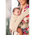 Pikkukuva 6 / 10: Ergobaby Vauvan Kantolaukku Embrace Newborn Soft Air Mesh Beige