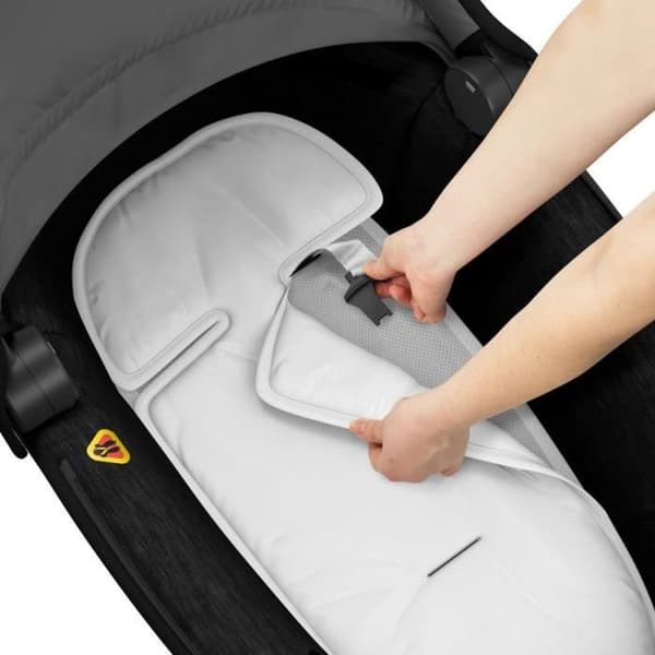 Säkerhetsbalkong MAXI COSI Jade, Grupp 0, Isofix, i-Size, med reducering, Essential Black