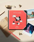Miniatyrbild 6 av 6: Disney fotoalbum 16x16 cm – Fira 100 år av magi med Musse – Perfekt för unika presenter och minnessaker