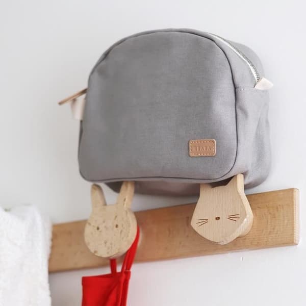 BEABA, pärlgrå babynecessär i canvas