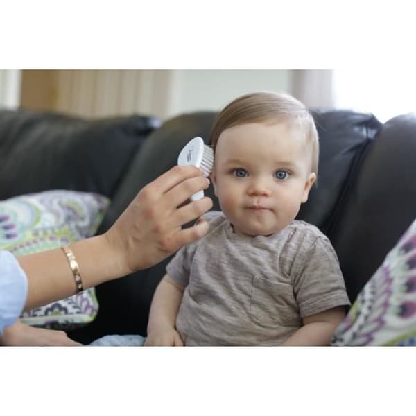 TOMMEE TIPPEE Baby Care Kit, komplett och bärbart kit, babytermometer och sax, bekvämt och hygieniskt