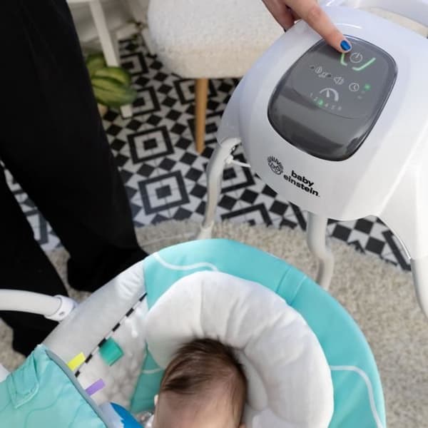 BABY EINSTEIN Ocean Explorers gynge. let og kompakt. 180° drejeligt sæde. inklusive legetøj. Curious Comfort-model