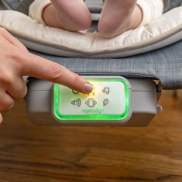 Gynge- og hoppestol - INGENUITY - Happy Belly - Musik - Vibrationer - Aftagelig aktivitetsbue - Lille dovendyrsplys