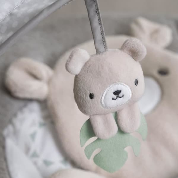 INGENUITY Little Bear Comfort Bouncer, valoisa leikkikaari, irrotettava pienennystyyny