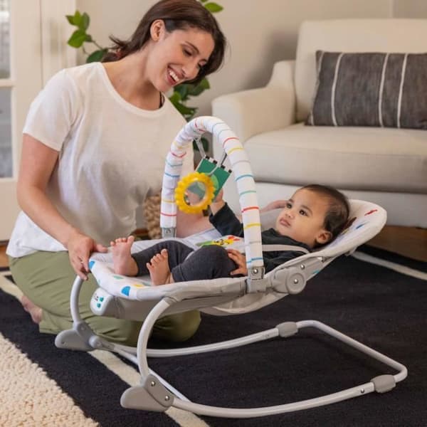 BABY EINSTEIN -DEAN- 3-i-1-utvecklande babygunga, melodier och vibrationer, 3 positioner, avtagbar leksaksbåge, 0-30 månader