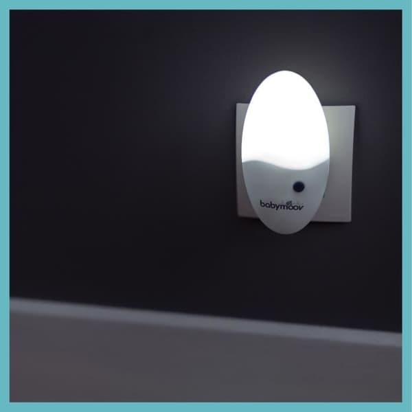 BABYMOOV Vægmonteret natlampe