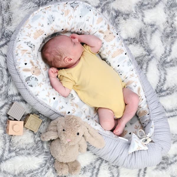 Babynest vastasyntyneen vauvan puskuri 90x50 cm - cocoon Käsintehty kaksipuolinen puuvillavohveli babynest kanin harmaalla