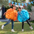 Miniatyrbild 8 av 11: Gigantisk uppblåsbar bubbelboll Bumpoy InnovaGoods 2 antal
