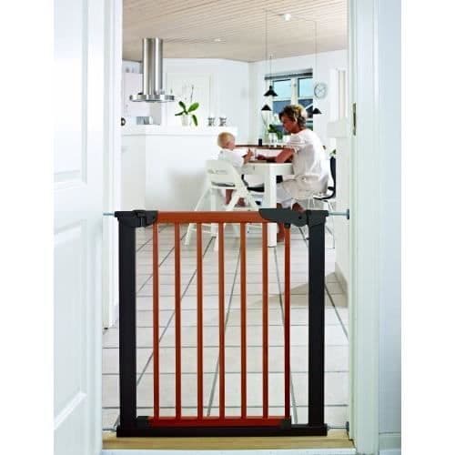 Baby Dan BabyDan Avantgarde Tryckmonterad dörr/trappport Cherry/Svart 28"-38" - 53416-2693-02-88