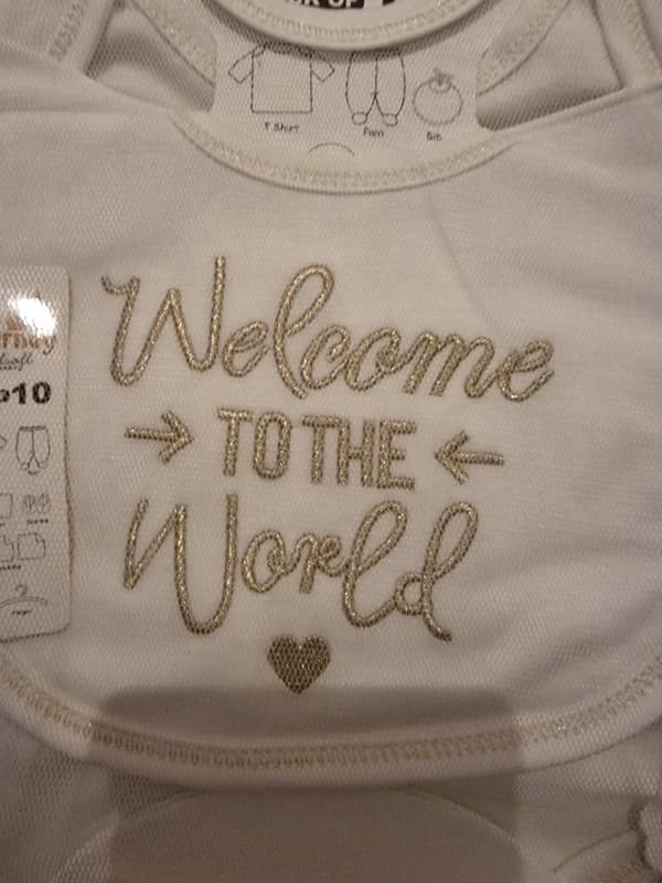 Welcome to the World, Little Princess’ – 10-Piece Baby Gift Set (Gold Lettering, 100% Cotton