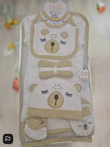 Newborn Baby Gift Set 11 Piece Sleepy Bear Design