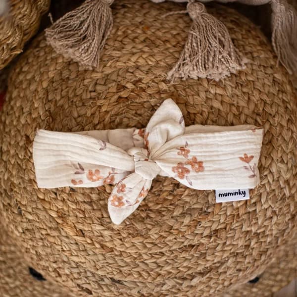 Little Brown Flowers Muslin pandebånd