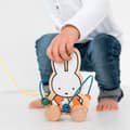 Miniatyrbild 3 av 3: Miffy trädragfigur med pärlor